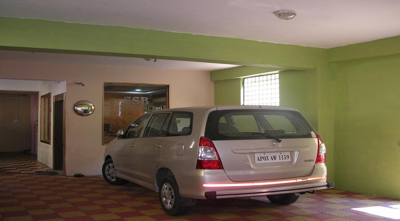 Ssb Residency Hotel Tirupati Eksteriør billede
