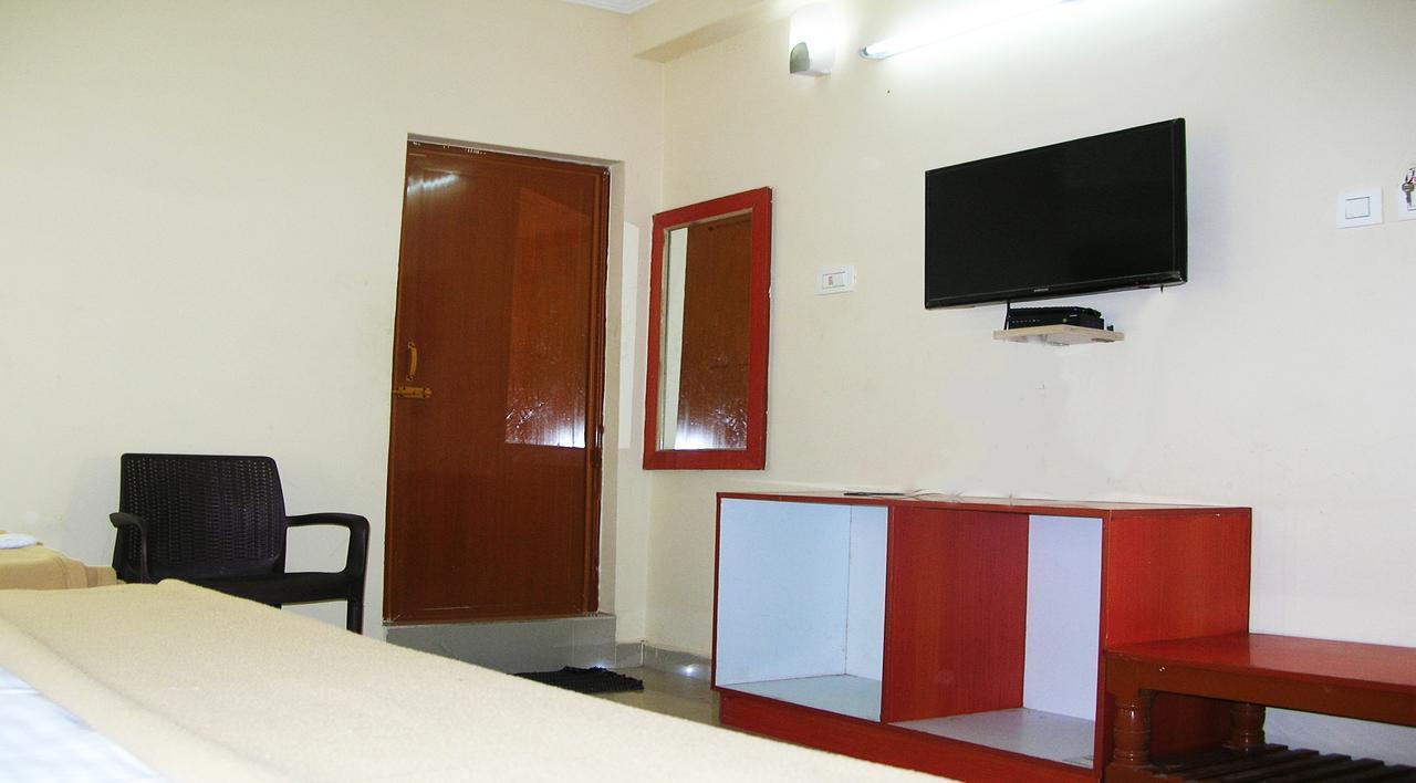 Ssb Residency Hotel Tirupati Eksteriør billede