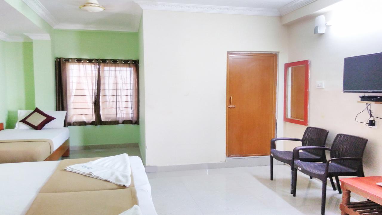 Ssb Residency Hotel Tirupati Eksteriør billede