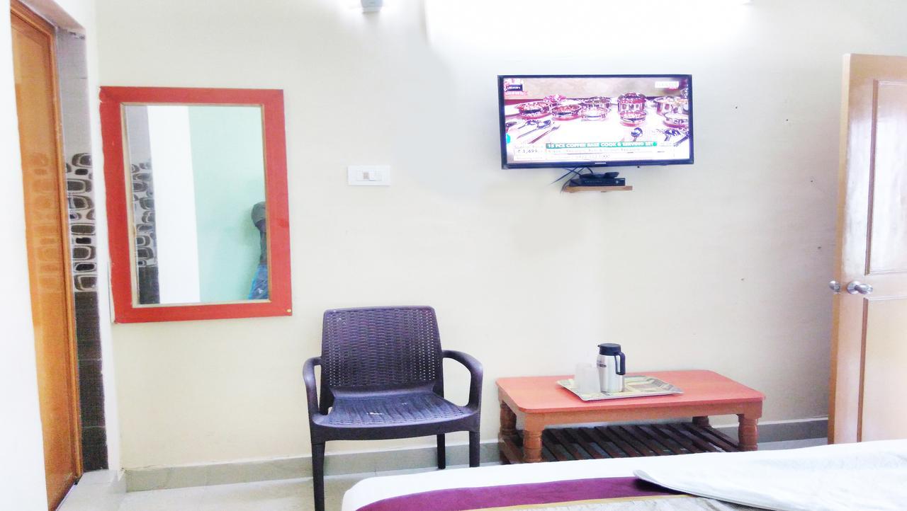 Ssb Residency Hotel Tirupati Eksteriør billede