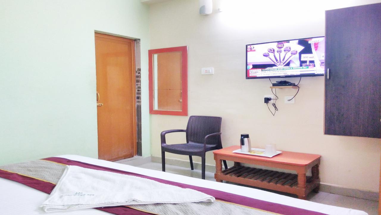 Ssb Residency Hotel Tirupati Eksteriør billede