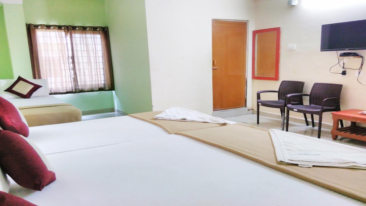 Ssb Residency Hotel Tirupati Eksteriør billede