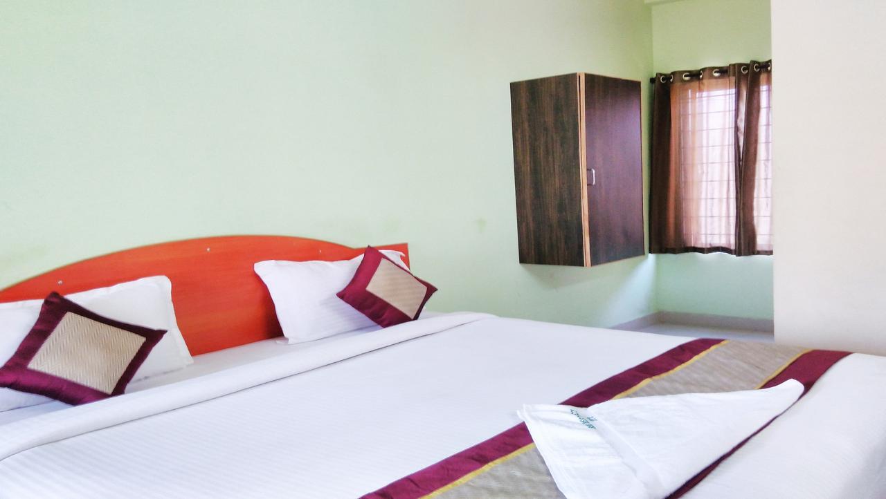 Ssb Residency Hotel Tirupati Eksteriør billede